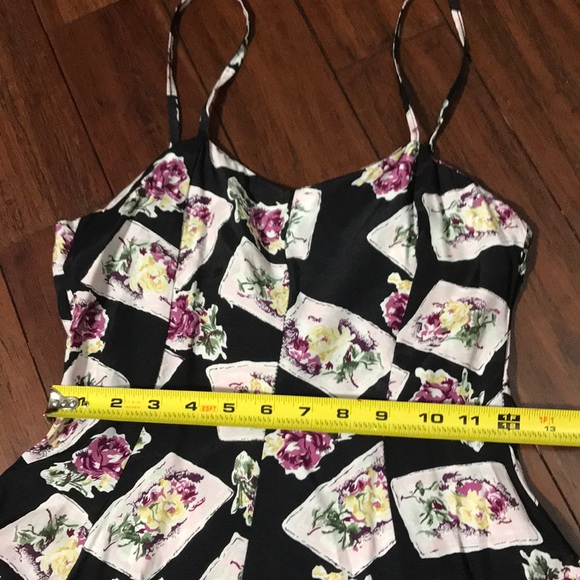 Dress - Picture 5 of 6